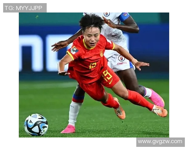 张琳艳助攻助力球队逆转胜利展现出色球技与团队合作精神