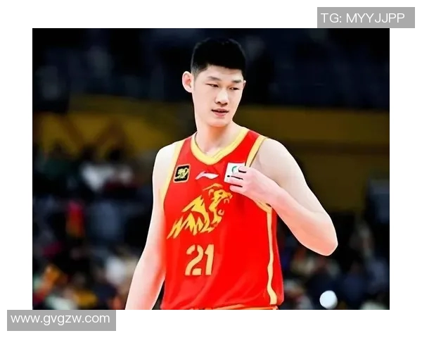 胡金秋闪耀CBA全明星赛展现超强实力引领篮球新风潮 胡金秋闪耀CBA全明星赛展现超强实力引领篮球新风潮