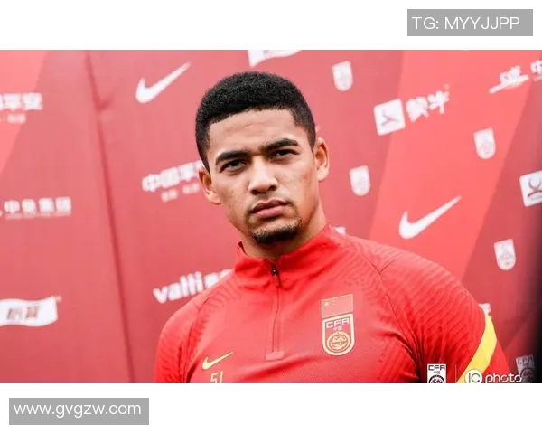 蒋光太防守拦截展现出色实力助力球队稳固后防线