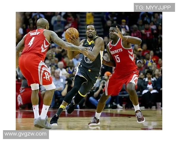 勇士客场险胜火箭，晋级西部次轮，书写历史新篇章